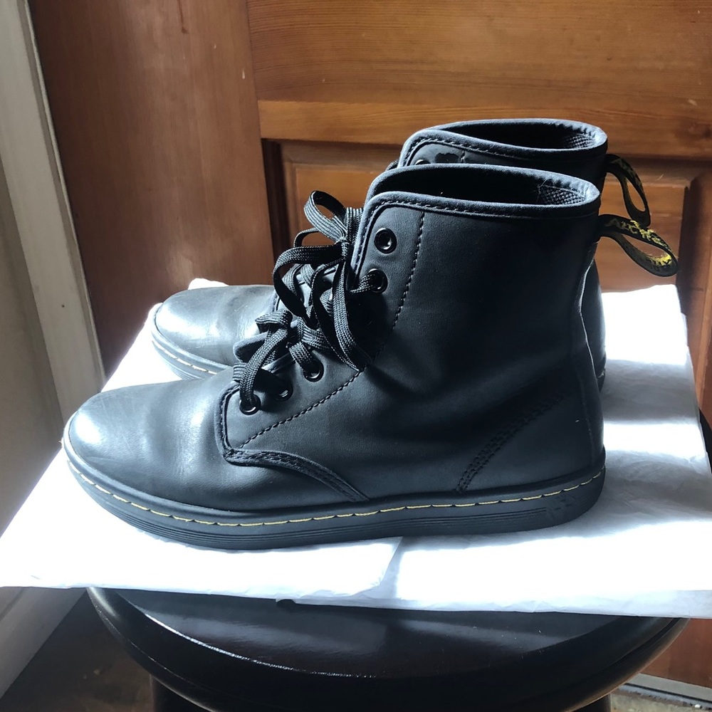 Dr. Marten shoreditch boots